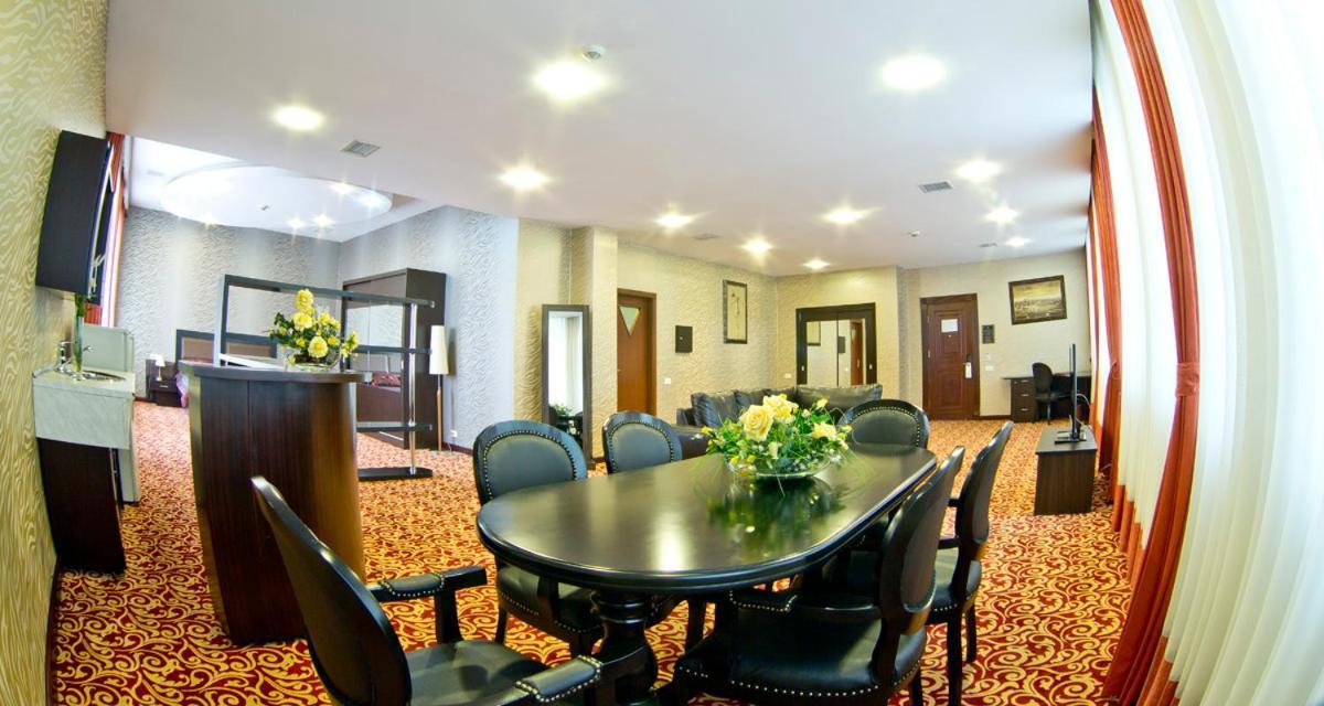 Ambassador Hotel Baku Eksteriør billede