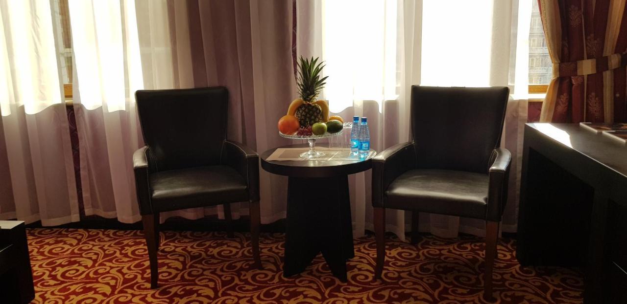 Ambassador Hotel Baku Eksteriør billede